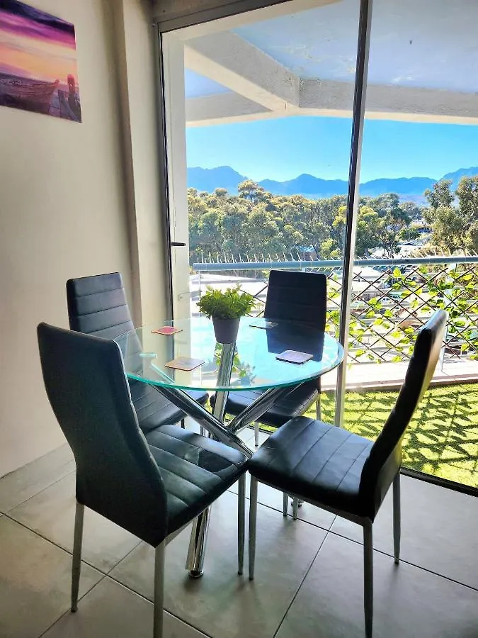 Aparthotel 519 On Breeze Strand Sudafrica